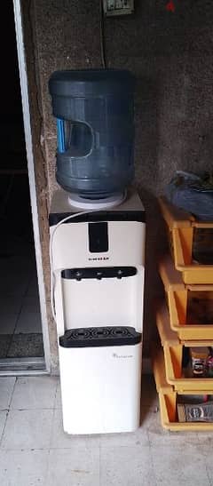 Generalux Water Dispenser