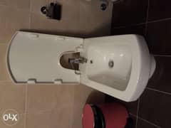 Bidet lecico ليسيكو new not used with cover . . بيدي مع غطاء