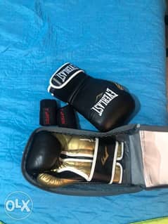 Everlast boxing gloves 16 oz with bandage