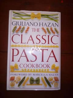 Giuliano hazan classic Pasta cook book over 100 pastas - book as new
