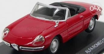 Alfa Romeo Duetto Spider diecast car model 1:32.