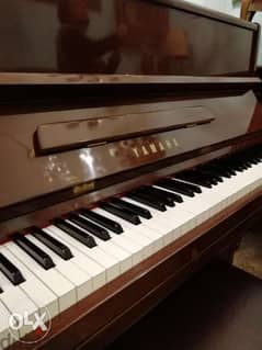 Yamaha بيانو ياماها للعزف جودة عالية جدا مكفول مميز ناعم سعر مغري
