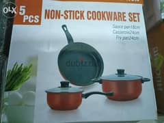 Non-stick cookware set