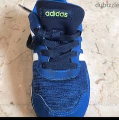 BRAND NEW adidas Original Unisex size 32 excellent conditon