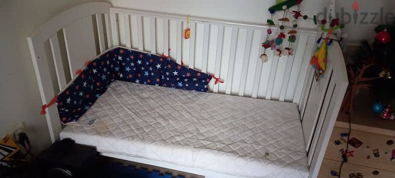 Baby Bed + Mattress -Mamas & Papas (barely used) 1