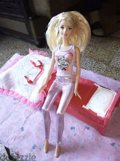 Barbie HOUSE VACATION Mattel2010 great doll flex legs +Bed +BLank=25$