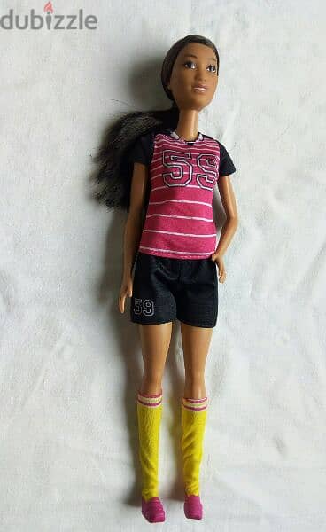 BARBIE SOCCER PLAYER - I CAN BE brunette great doll +complete wear=17$ 1