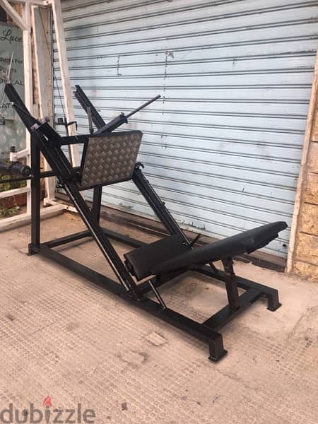 leg press like new very good quality we have also all sports equipment 5