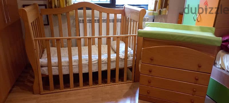 baby bed/ crib 0