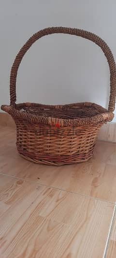 Basket height 20cm and width 40cm. سلًة