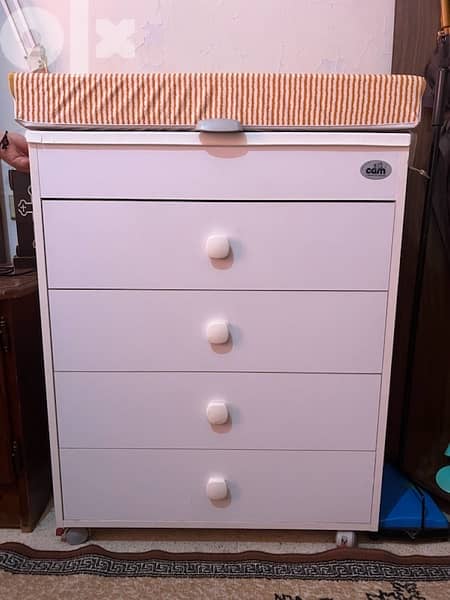 CAM dresser with changing table and bath 0