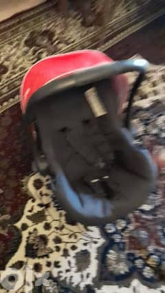 stroller and  car chair for new born. really in very  good condition 0