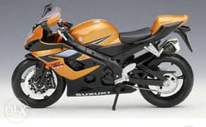 Suzuki GSX-R1000 diecast motorcycle model 1:12.