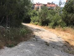 900m2 land for sale in Jouret El Ballout - ارض للبيع في جورة البلوط