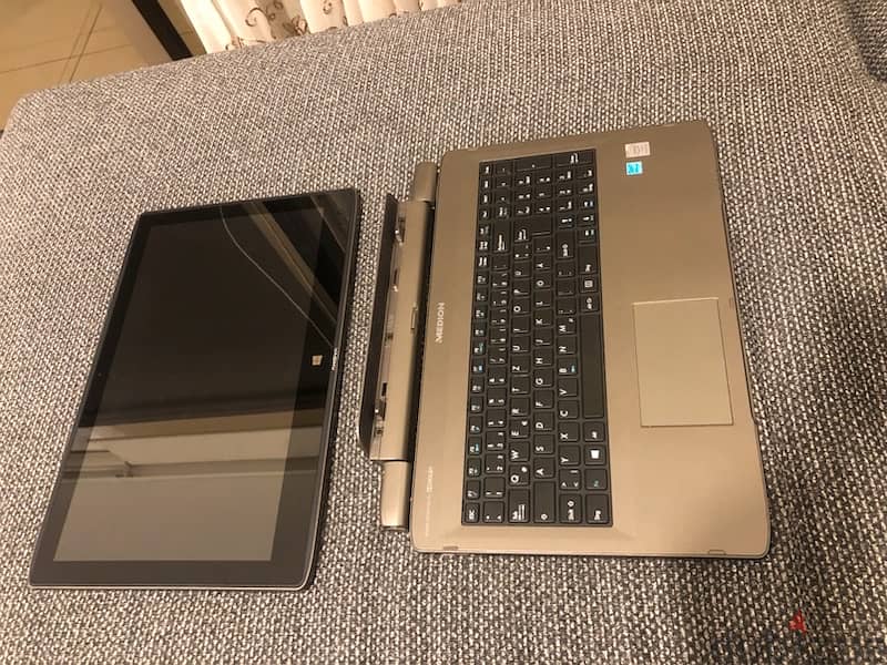 laptop (Medion-akoyv) 3