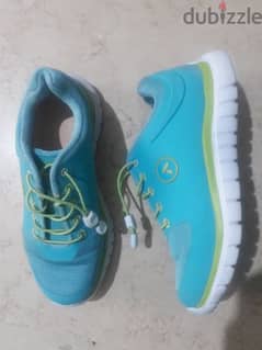 running shoes size 36