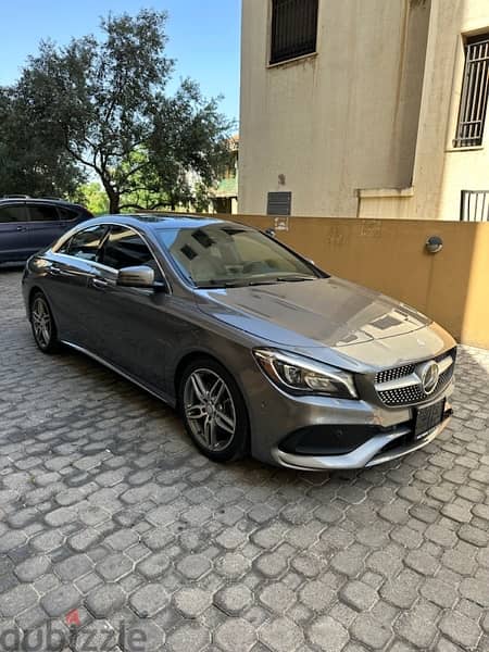 Mercedes CLA 250 AMG-line 4matic 2017 gray on black (CLEAN CARFAX) 2
