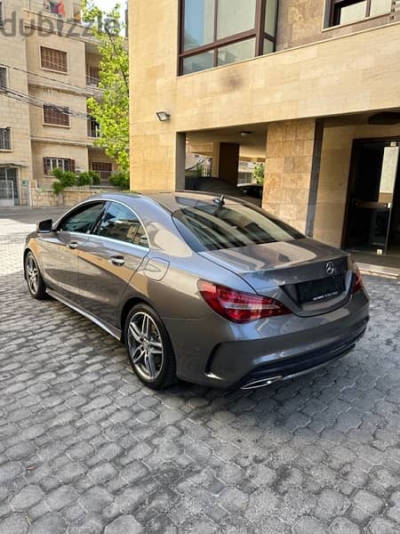 Mercedes CLA 250 AMG-line 4matic 2017 gray on black (CLEAN CARFAX) 5