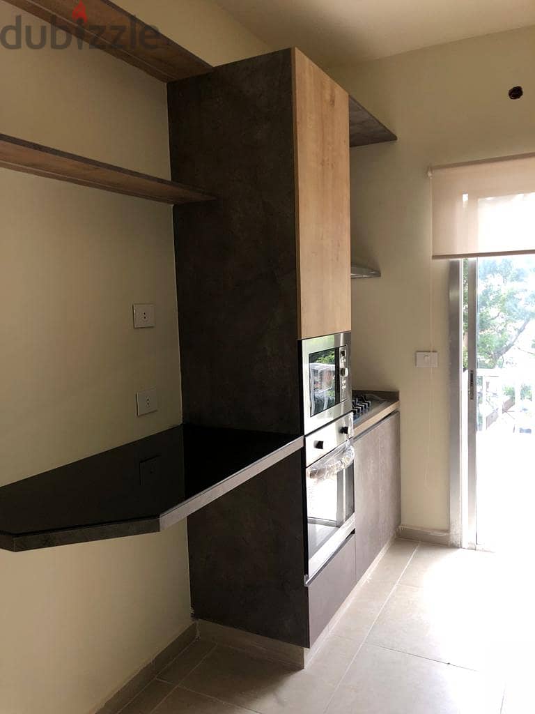 Apartment for Rent Jdeideh شقة للإيجار في الجديدة 8