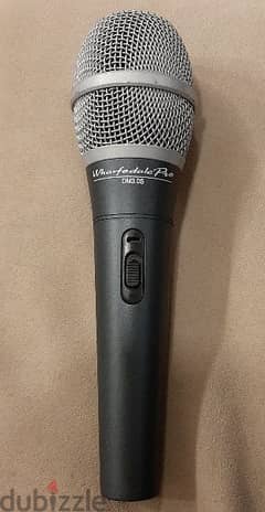 Microphone