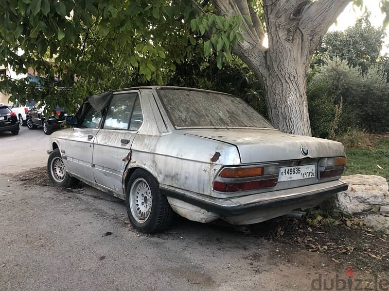 BMW 528 model 86 need to be renovated 0