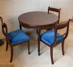 round dining table