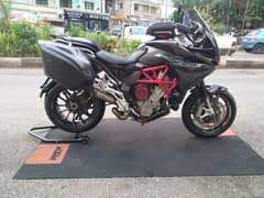 Mv Agusta Turismo Veloce 800cc 135hp only 9000klm like new two keys