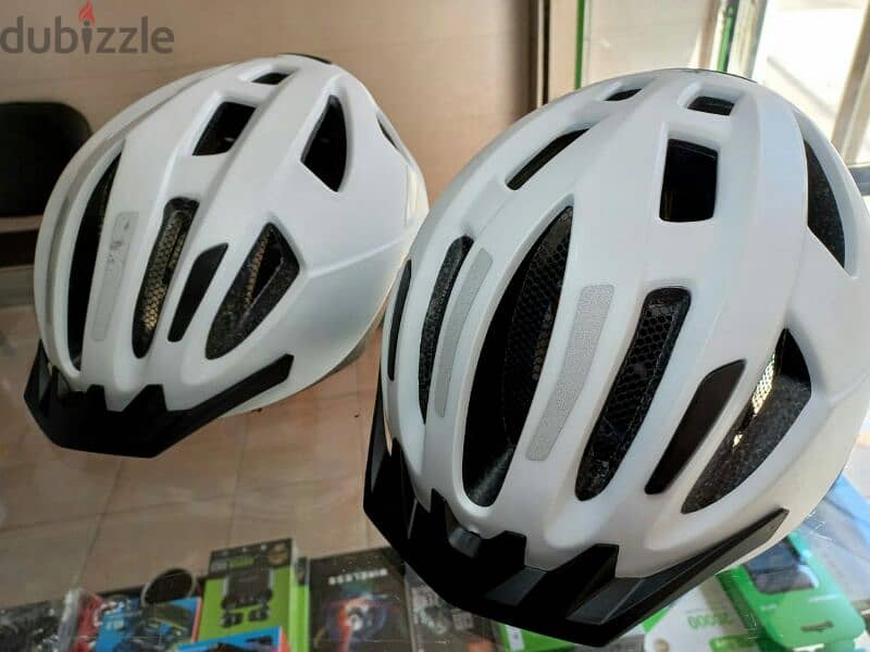 Crivit bike helmet with rear light 2