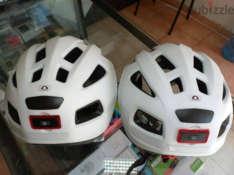 Crivit bike helmet with rear light 3