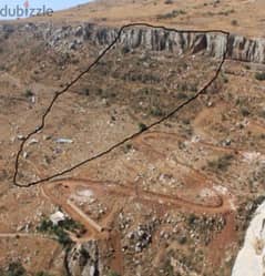 32000 m2 land for sale in Faraya (6 properties) ارض للبيع منطقة فاريا